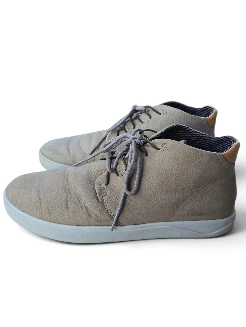 OluKai Men's Nana Hele Chukka Boots Waterproof Fog Grey Size 11.5